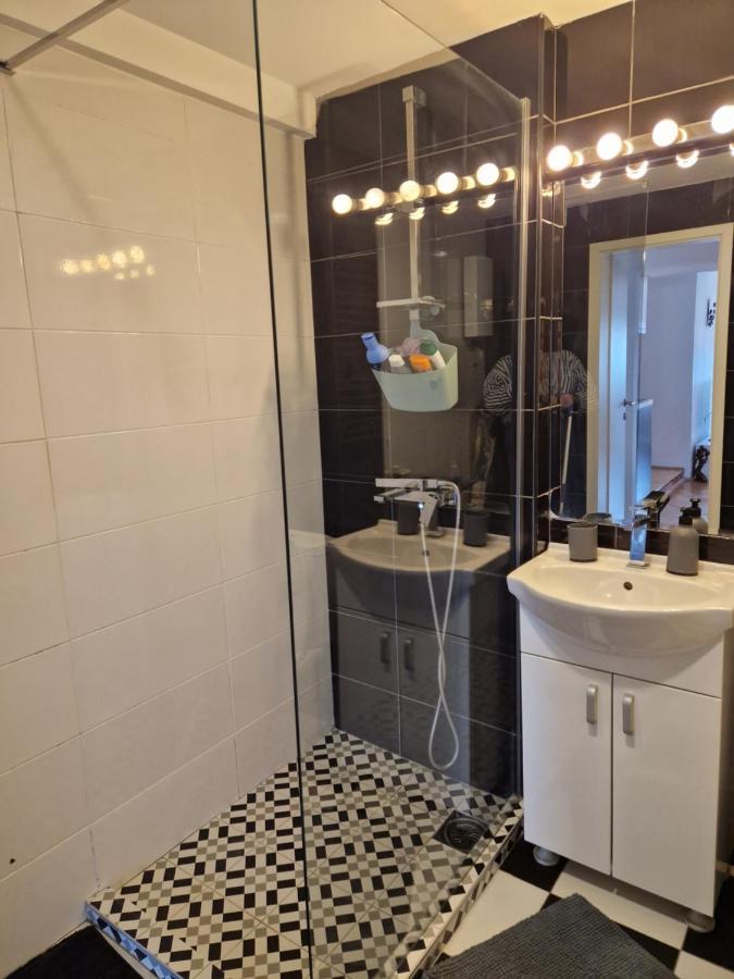 Comfy Center Apartment Σκόπια Εξωτερικό φωτογραφία